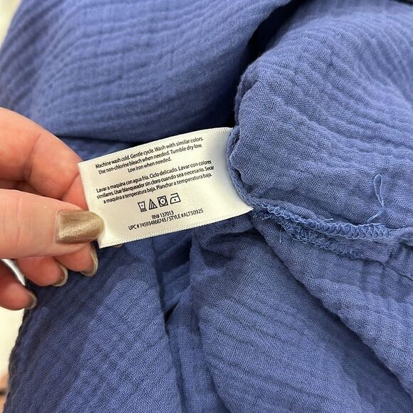 Three Dots Short Sleeve V-Neck Double Layer Cotton
Gauze Shirt Size XL - Picture 7 of 9